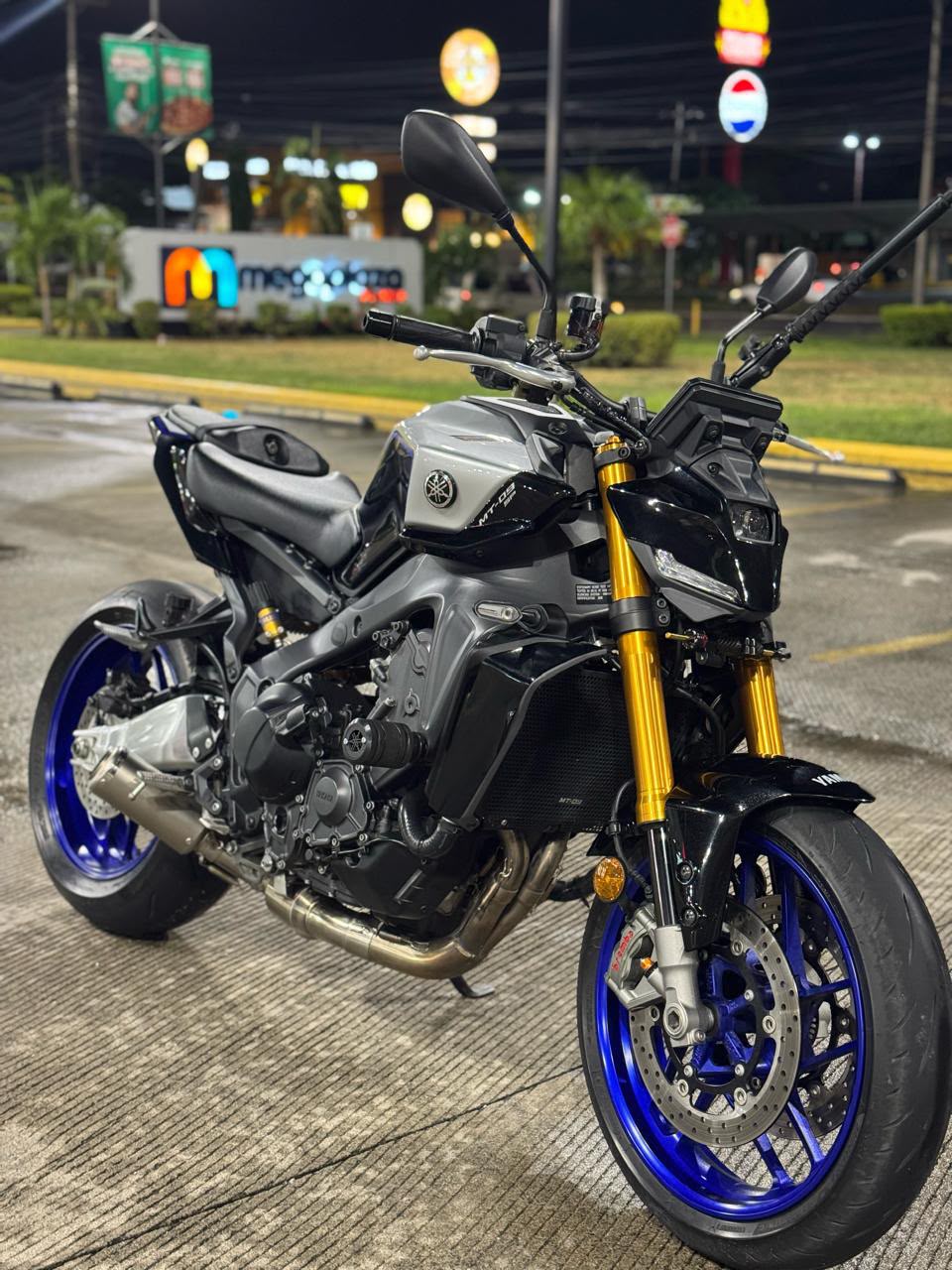 Yamaha MT-09 SP 2025 — el gran premio